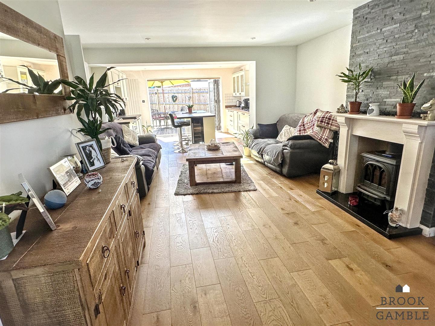 3 Bedroom Bungalow. Hawksbridge Close in Eastbourne,  2